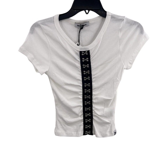 Daydreamer Baby Short Sleeve Scoop Neck Tee Hook & Eye White Medium New - Picture 1 of 4